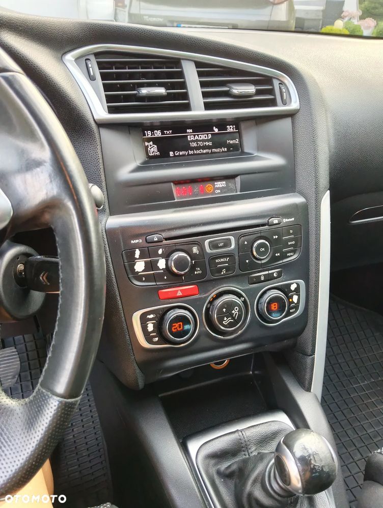 Citroën DS4 e-HDi 110 Chic - 14