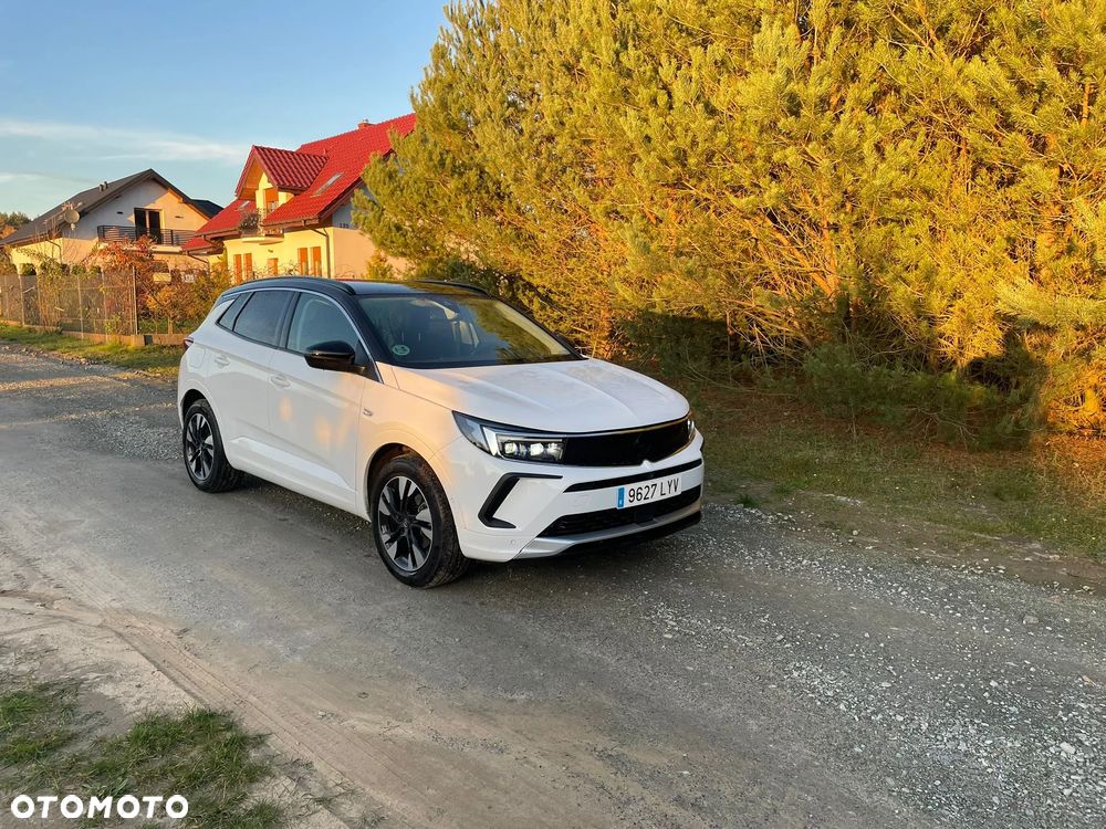 Opel Grandland 1.5 D Automatik Ultimate - 4