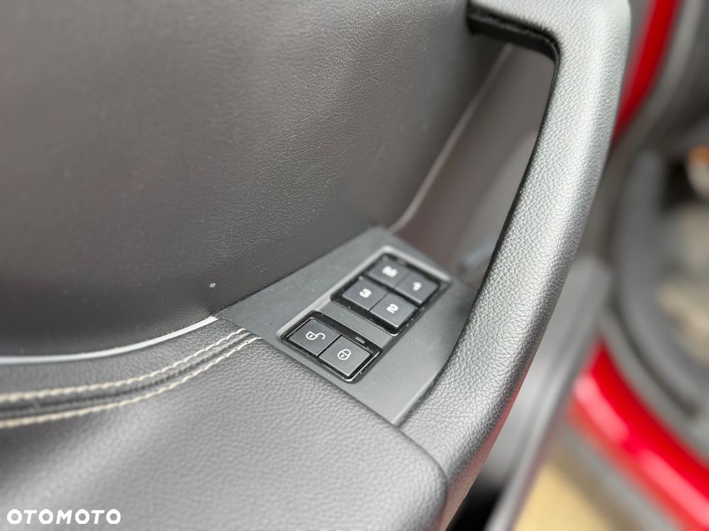 Jaguar F-Pace 3.0 V6 AWD R-Sport - 16