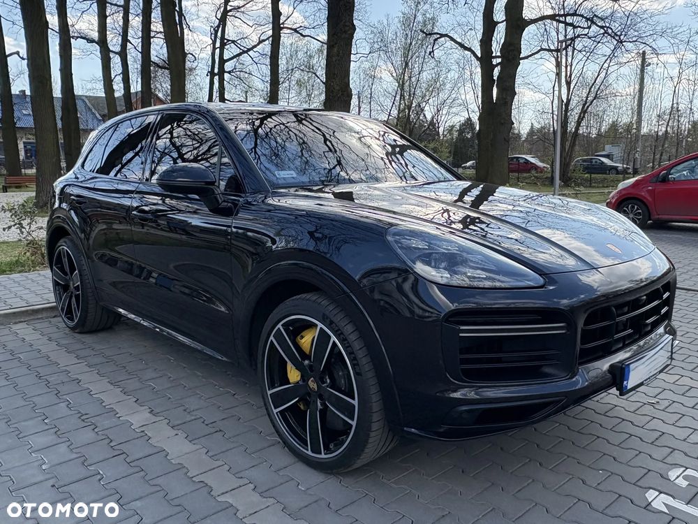 Porsche Cayenne Turbo - 2
