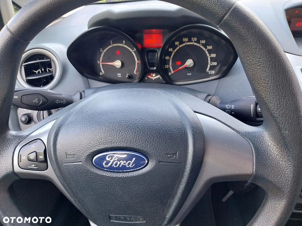 Ford Fiesta 1.25 Trend - 22