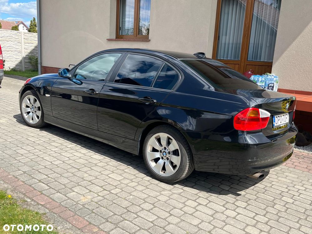 BMW Seria 3 318d DPF - 3