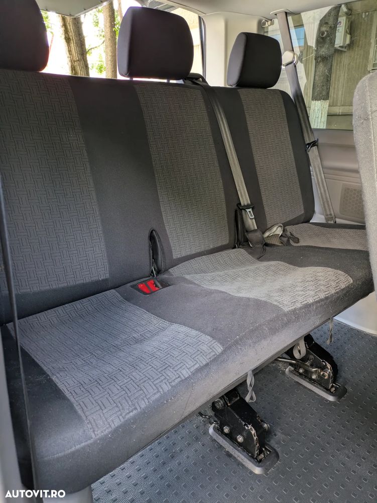 Volkswagen Caravelle 2.0 TDI 110 kW KR Trendline DSG - 16