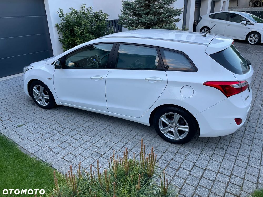Hyundai i30 1.4 CRDi Classic + - 9