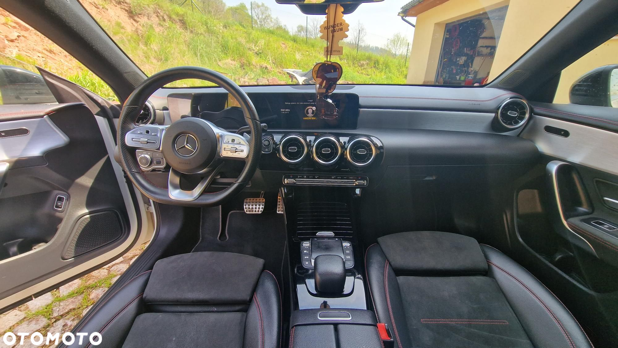 Mercedes-Benz CLA - 9