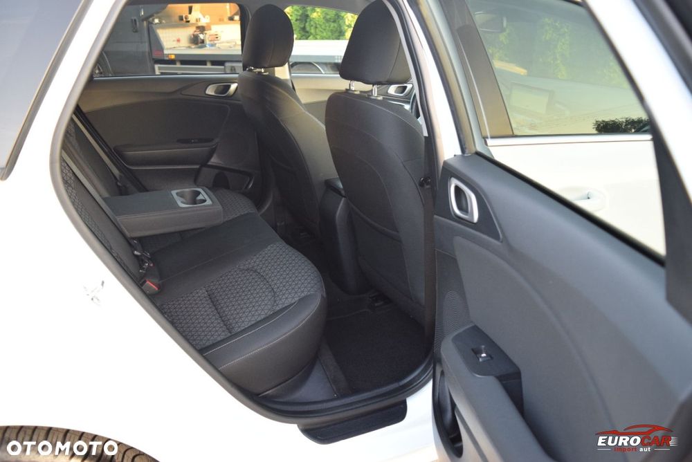 Kia Ceed 1.4 T-GDI L Business Line - 16