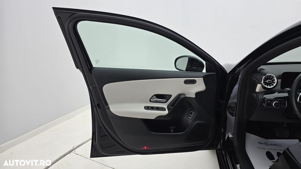 Mercedes-Benz A - 10