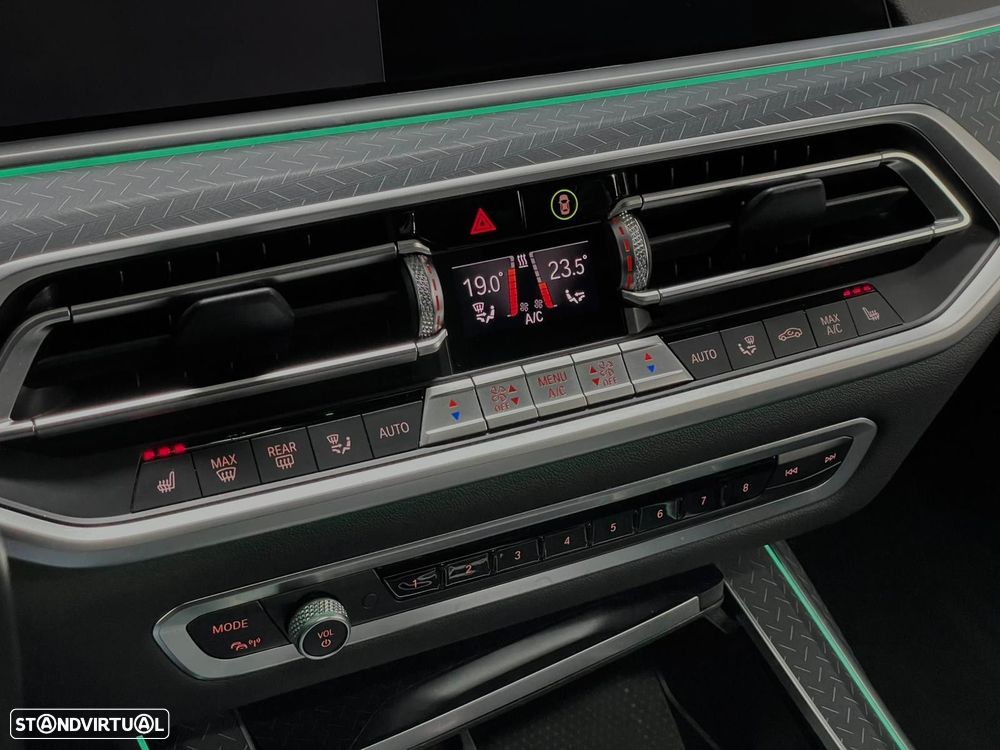 BMW X7 40 i xDrive Pack M - 33