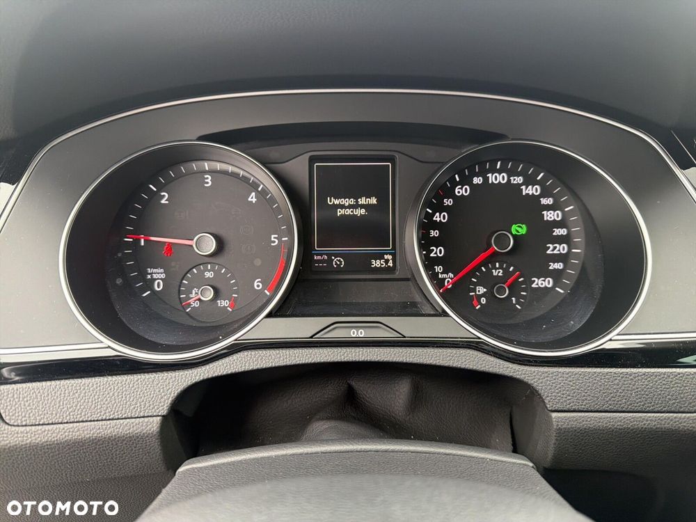 Volkswagen Passat 2.0 TDI SCR Comfortline DSG - 15