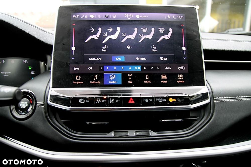 Jeep Compass - 29
