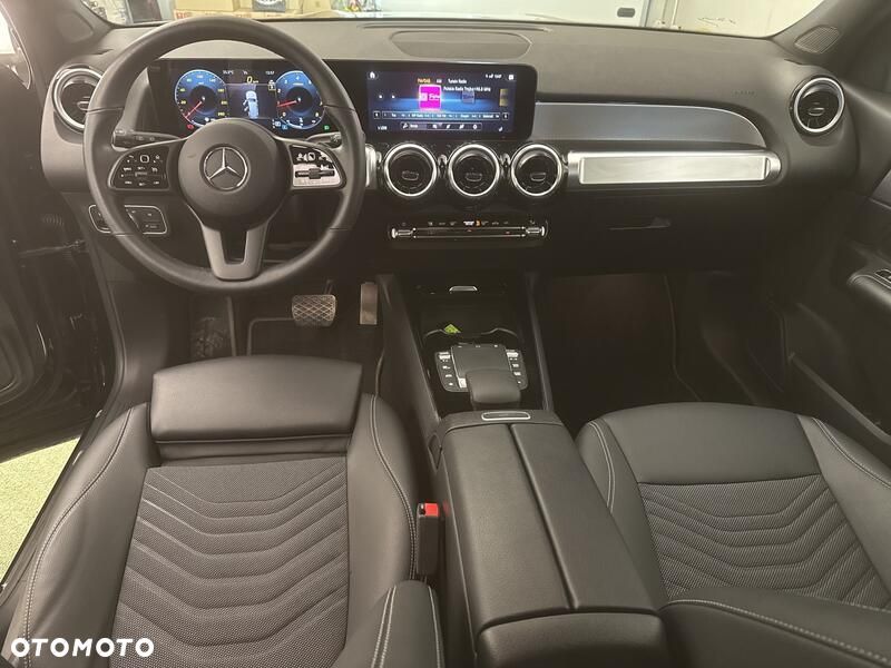 Mercedes-Benz GLB 200 7G-DCT - 20