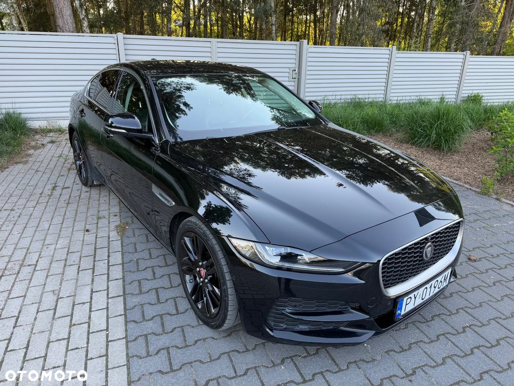 Jaguar XE 2.0 D200 mHEV AWD R-Dynamic S - 20