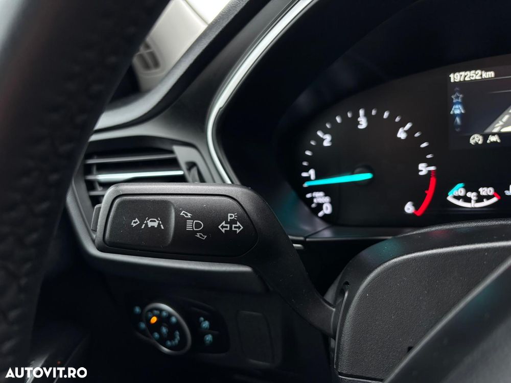 Ford Focus 1.5 TDCi DPF Start-Stopp-System Titanium - 14