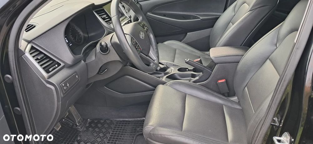 Hyundai Tucson 1.6 T-GDI Style 4WD - 16