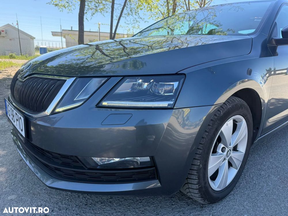 Skoda Octavia 1.5 TSI DSG MHEV Style - 9