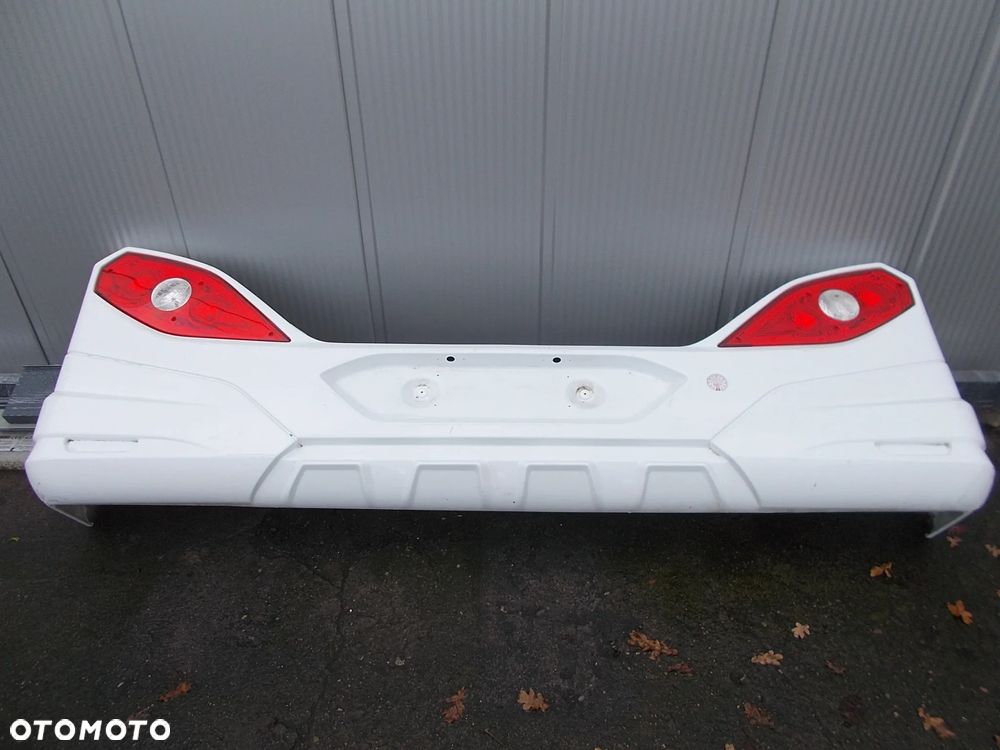 Zderzak tył kamper Weinsberg Knaus lampa Chausson - 9