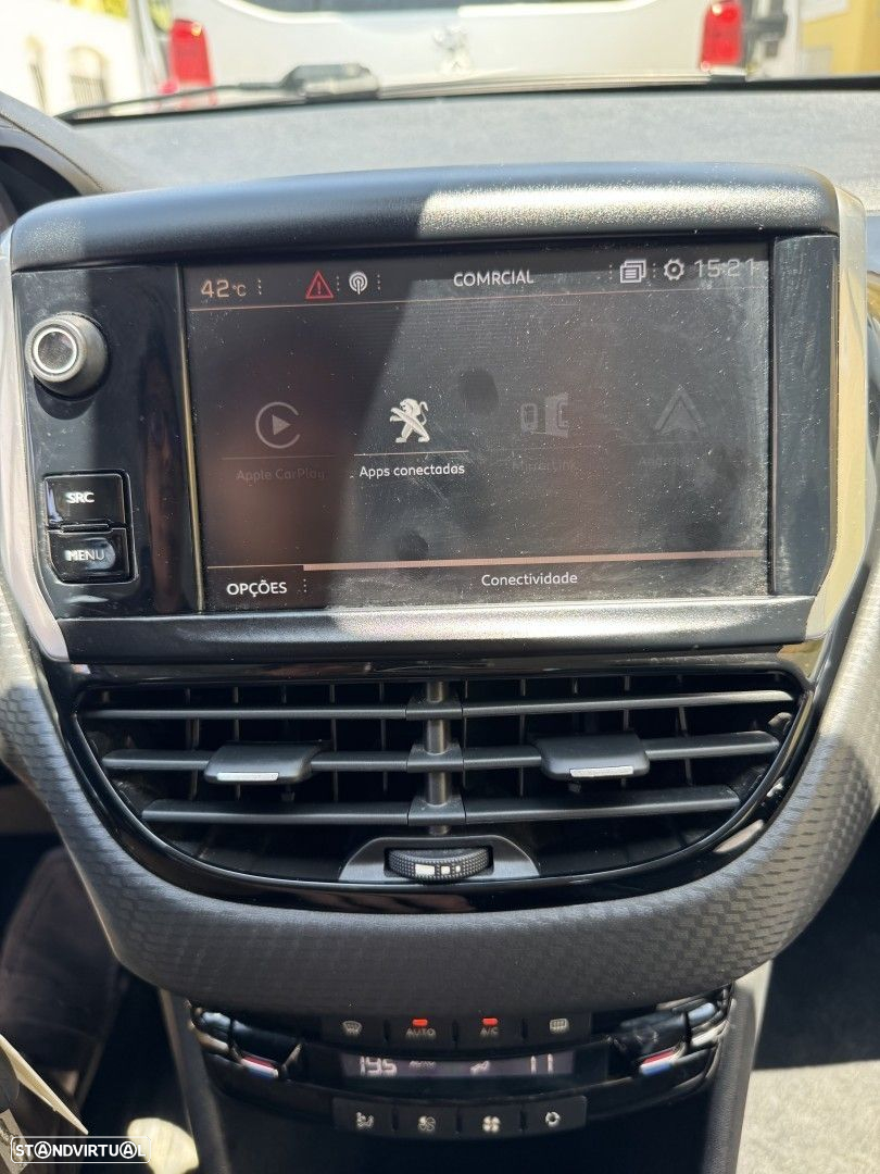 Peugeot 2008 1.2 PureTech Allure EAT6 - 16