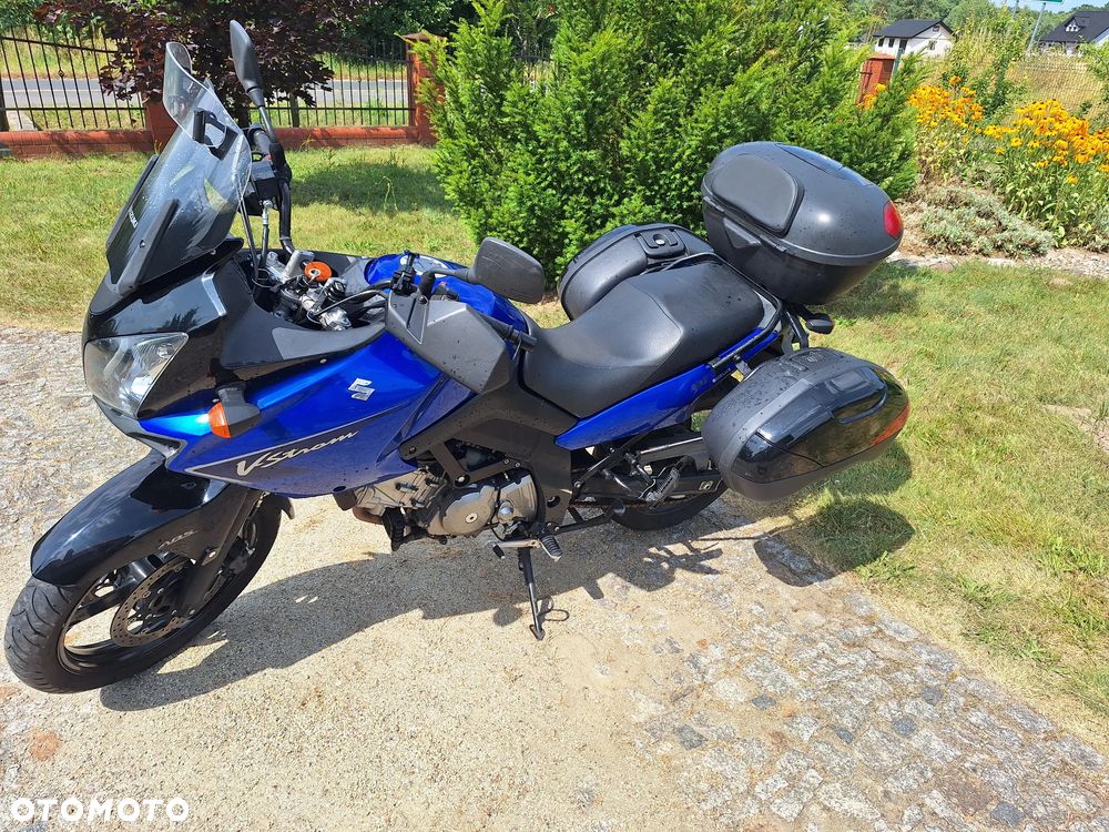 Suzuki V-STROM - 1