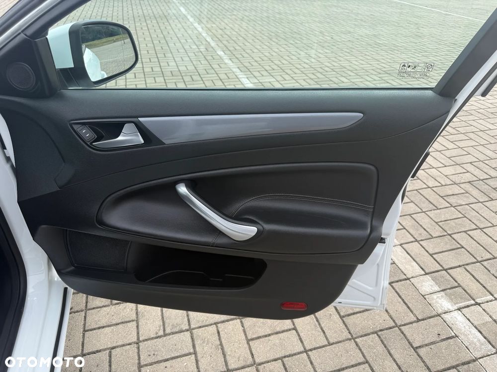 Ford Mondeo 2.0 TDCi Trend MPS6 - 29
