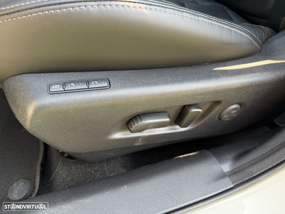 Nissan Qashqai 1.6 dCi Tekna Premium Pele Preta Xtronic - 17