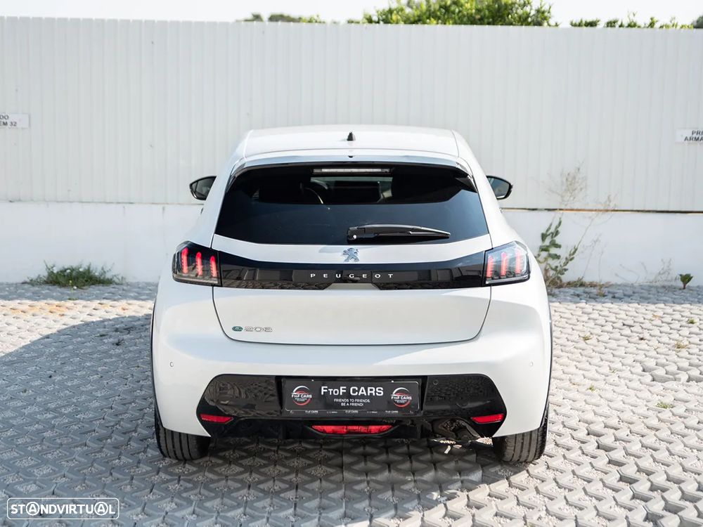 Peugeot e-208 50 kWh Active Pack - 11