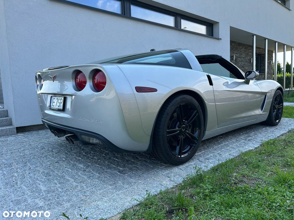 Chevrolet Corvette - 1