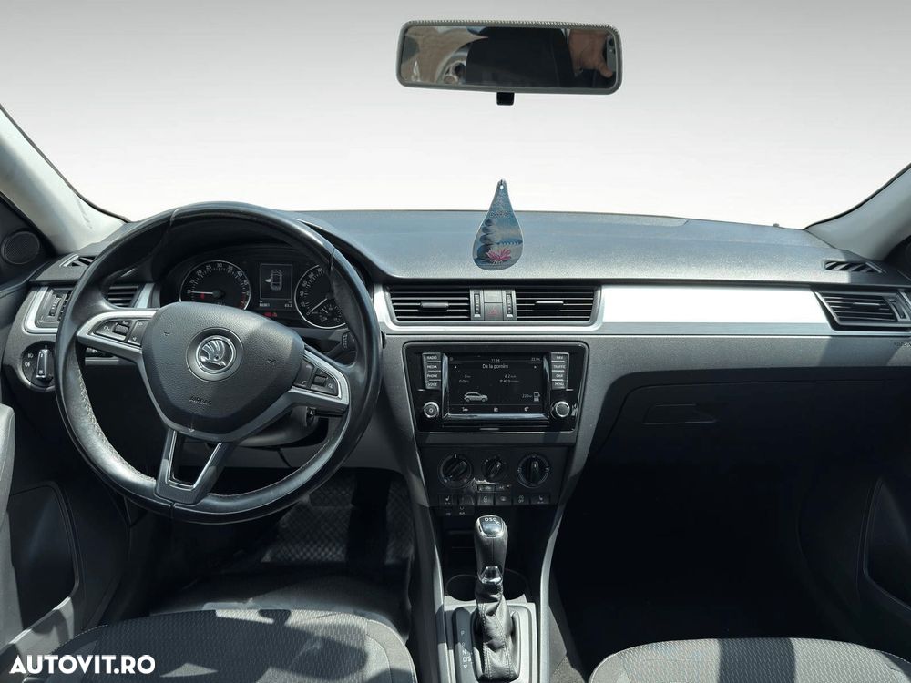 Skoda RAPID 1.4 TDI Ambition DSG - 13