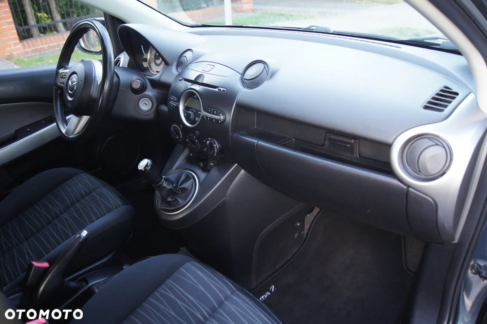 Mazda 2 1.3 MZR Active - 20