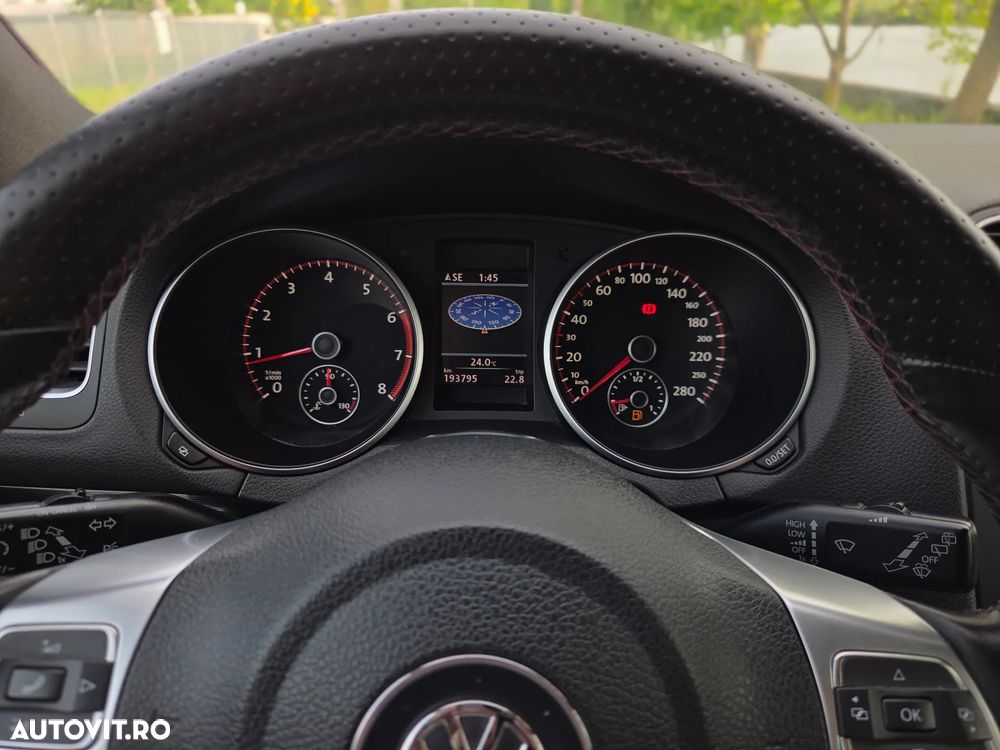 Volkswagen Golf 2.0 GTI - 18