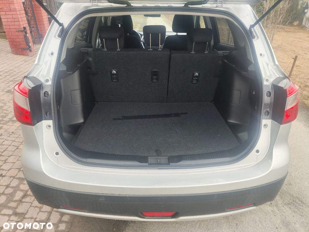 Suzuki SX4 S-Cross 1.6 VVT CVT 4x4 Comfort - 14