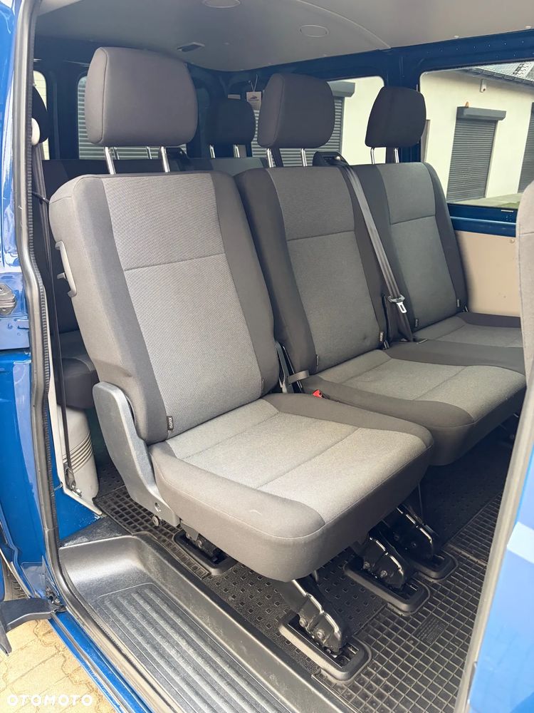 Volkswagen Transporter - 8