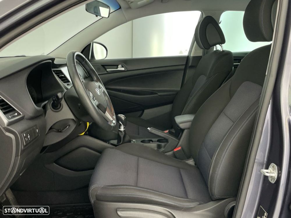 Hyundai Tucson 1.7 CRDi Premium - 11