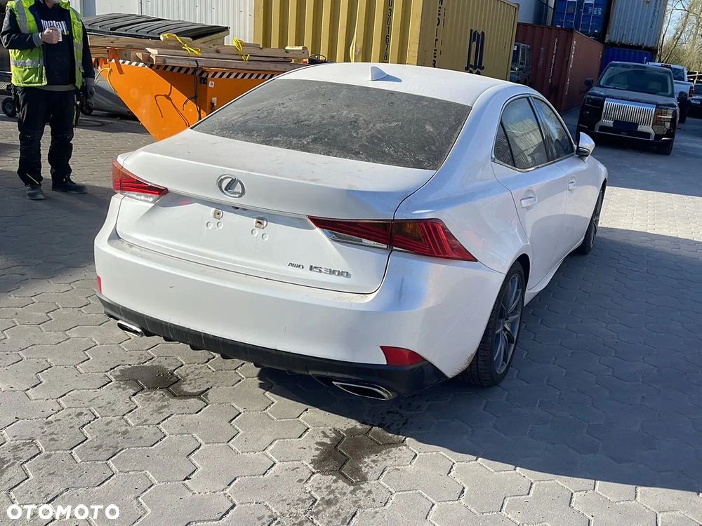 Lexus IS 200t / 300 Prestige - 7