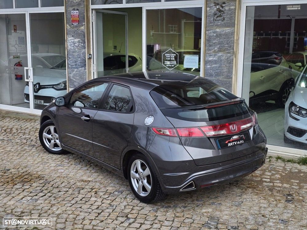 Honda Civic 1.4 i-VTEC Elegance - 2