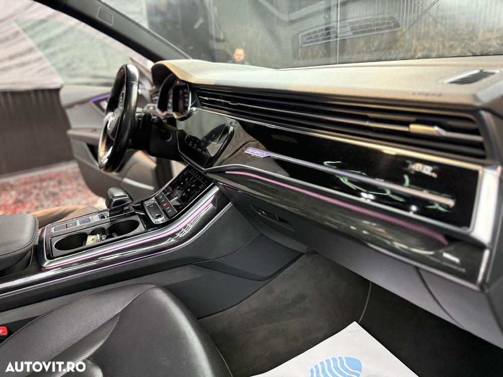 Audi Q8 55 TFSI quattro Tiptronic - 9