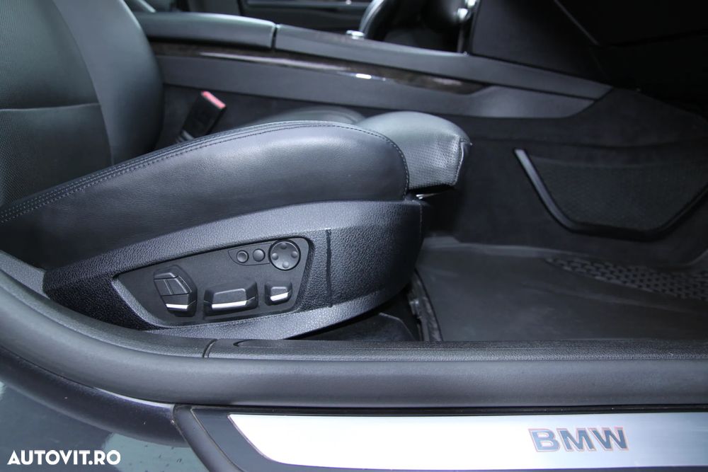 BMW Seria 7 750Li Aut. - 23