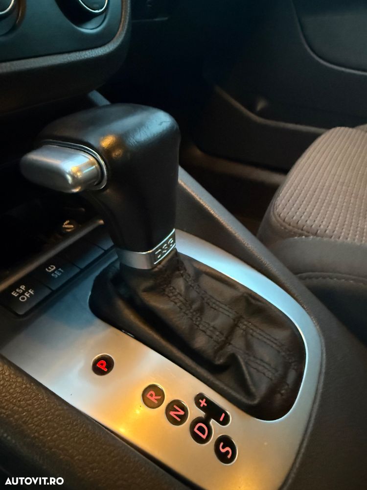 Volkswagen Golf - 17