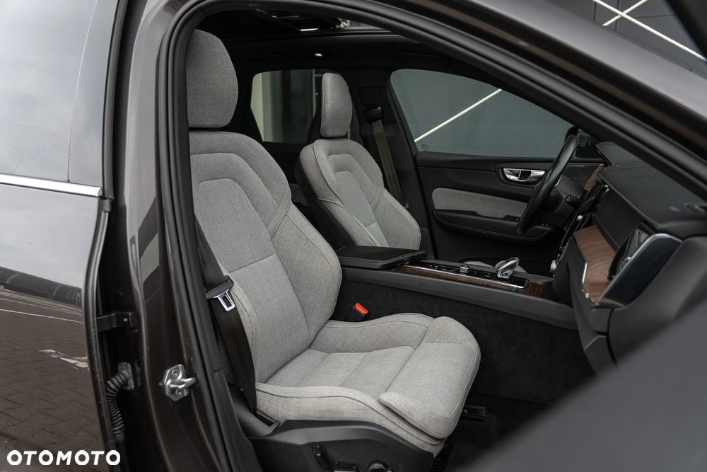 Volvo XC 60 D4 SCR AWD Inscription - 15