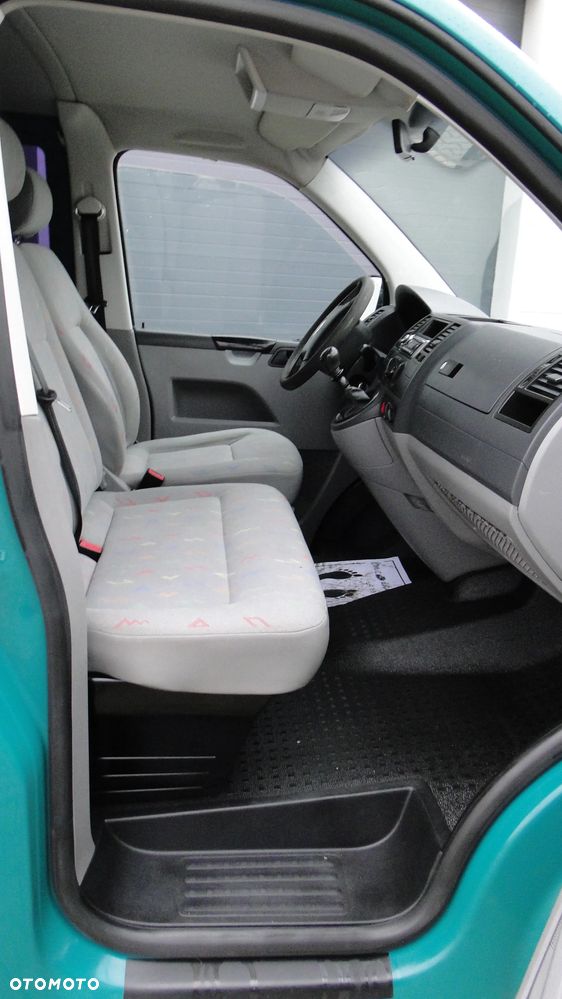 Volkswagen Transporter Shuttle L1 - 9