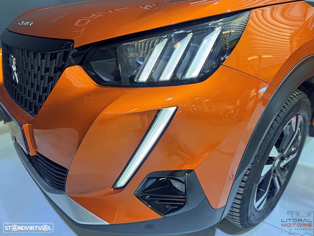 Peugeot 2008 1.2 PureTech GT EAT8 - 6