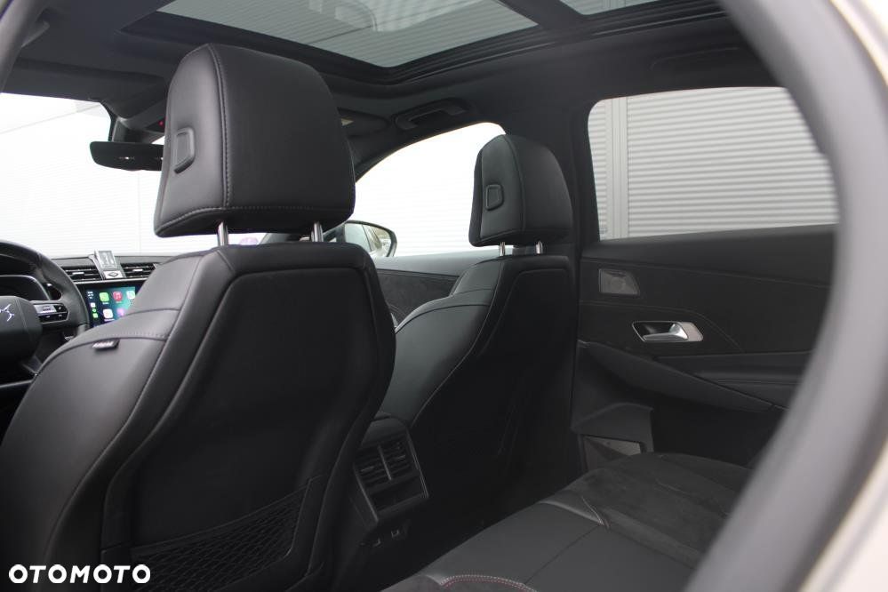 DS Automobiles DS 7 Crossback - 11