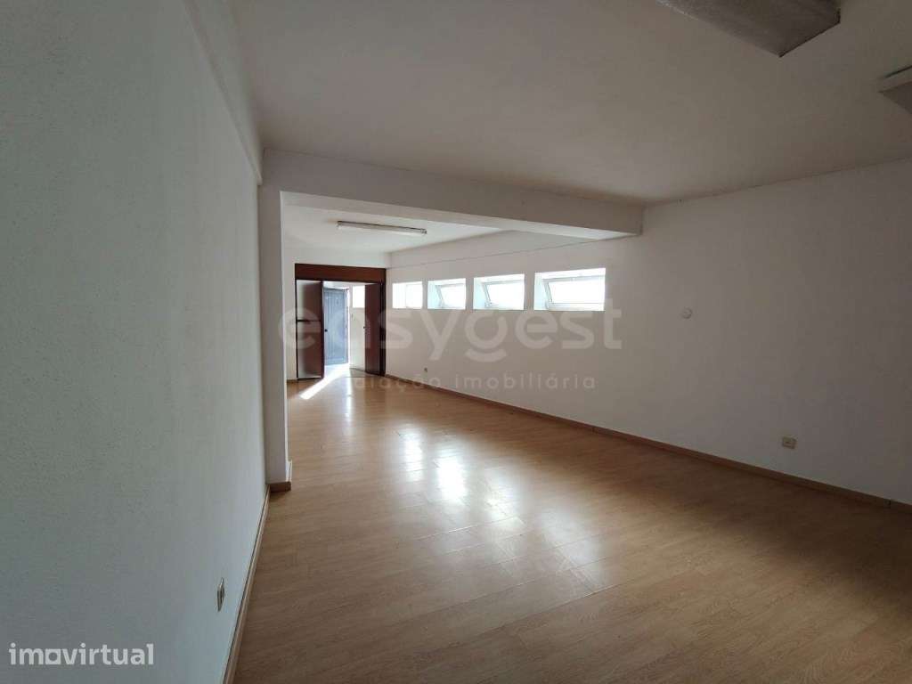 Espaço comercial situado no centro de Beja - Grande imagem: 2/9