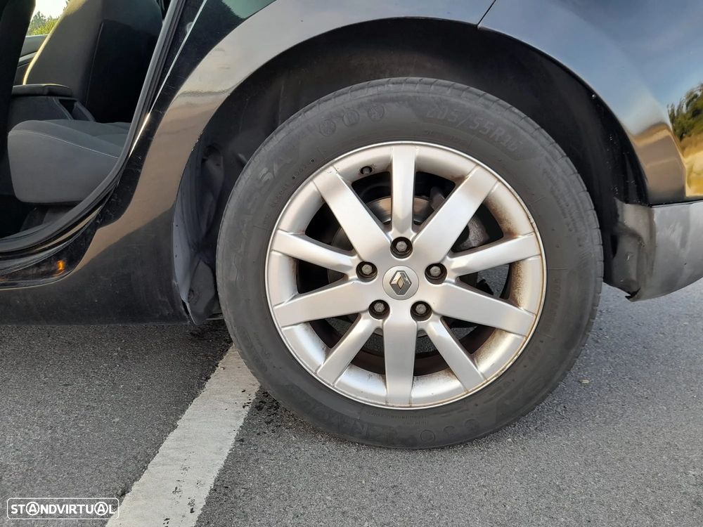 Renault Mégane 1.5 dCi Dynamique S - 17