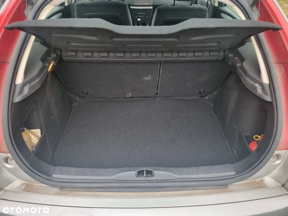 Citroën C4 1.6 HDi Equilibre - 11