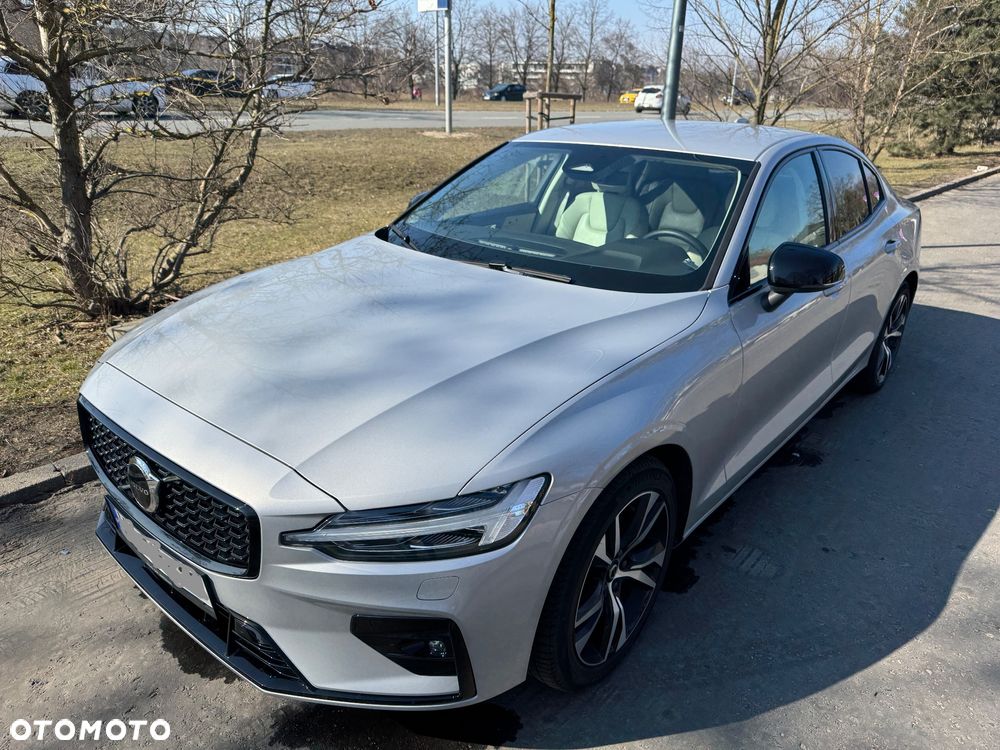 Volvo S60 B4 B Plus Dark - 3