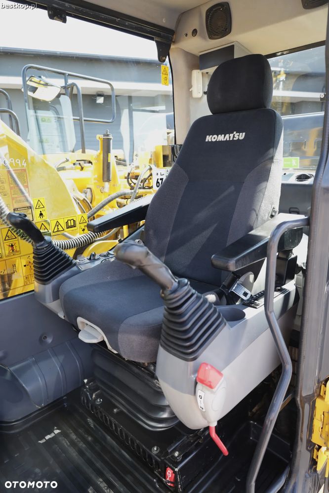 Komatsu PC210LC-11 - 18