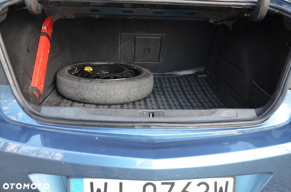 Opel Astra 1.6 Business - 17