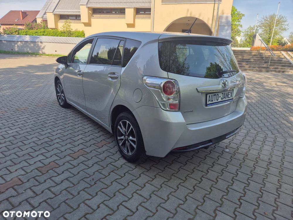 Toyota Verso 1.8 5-Sitzer Executive - 10