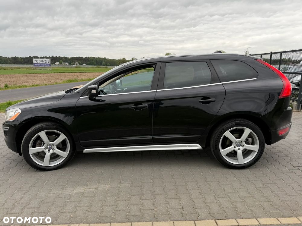 Volvo XC 60 T5 R-Design Summum - 4