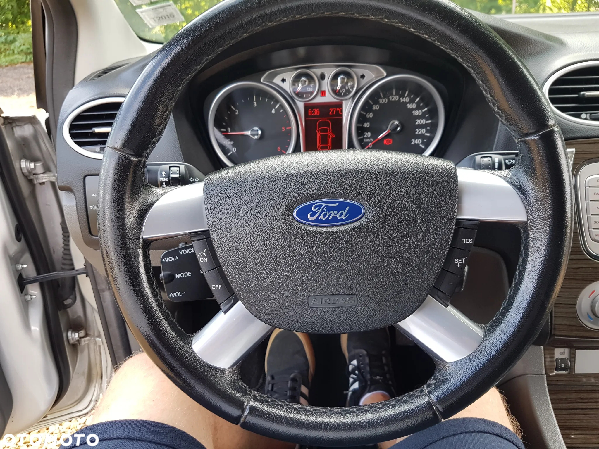 Ford Focus 2.0 TDCi DPF Ghia - 20